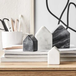 Deko-Haus L 6 X H 9cm BLOCKHOUSE In Weiß 12 Deko-Haus L 6 X H 9cm BLOCKHOUSE In Weiß -Butlers butlers deko haus l 6 x h 9cm blockhouse in weiss 1