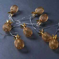 LED-Lichterkette Ananas 10 Lichter Mit USB-Batteriefach MIAMI In Gold 12 LED-Lichterkette Ananas 10 Lichter Mit USB-Batteriefach MIAMI In Gold -Butlers butlers led lichterkette ananas 10 lichter mit usb batteriefach miami in gold 4